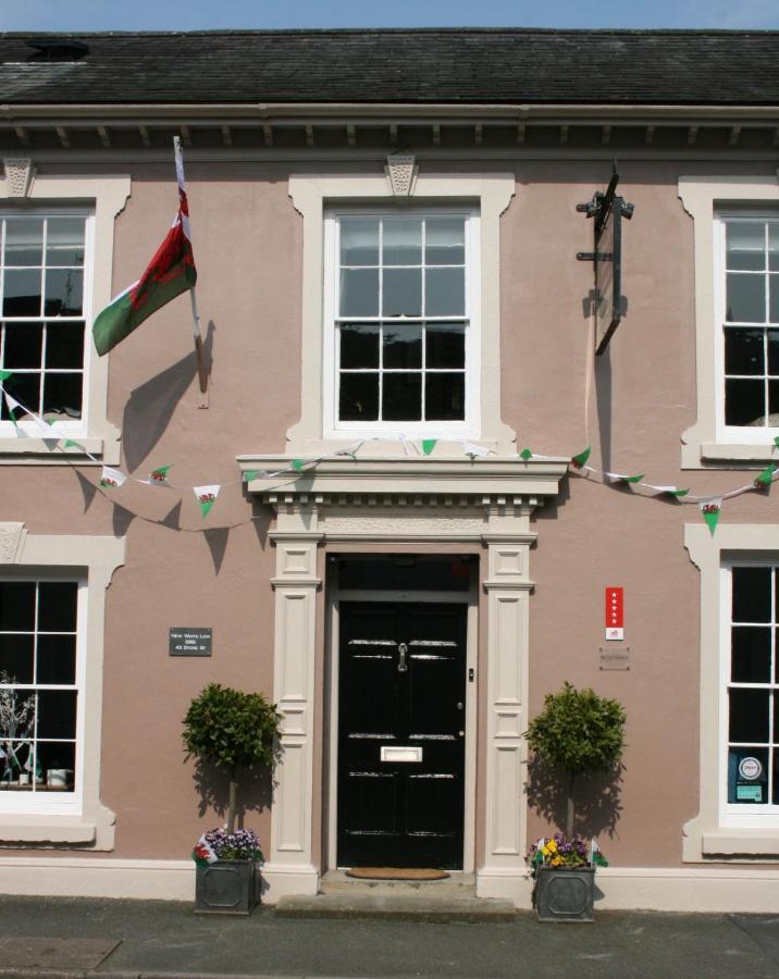 Hotel The New White Lion Llandovery Esterno foto
