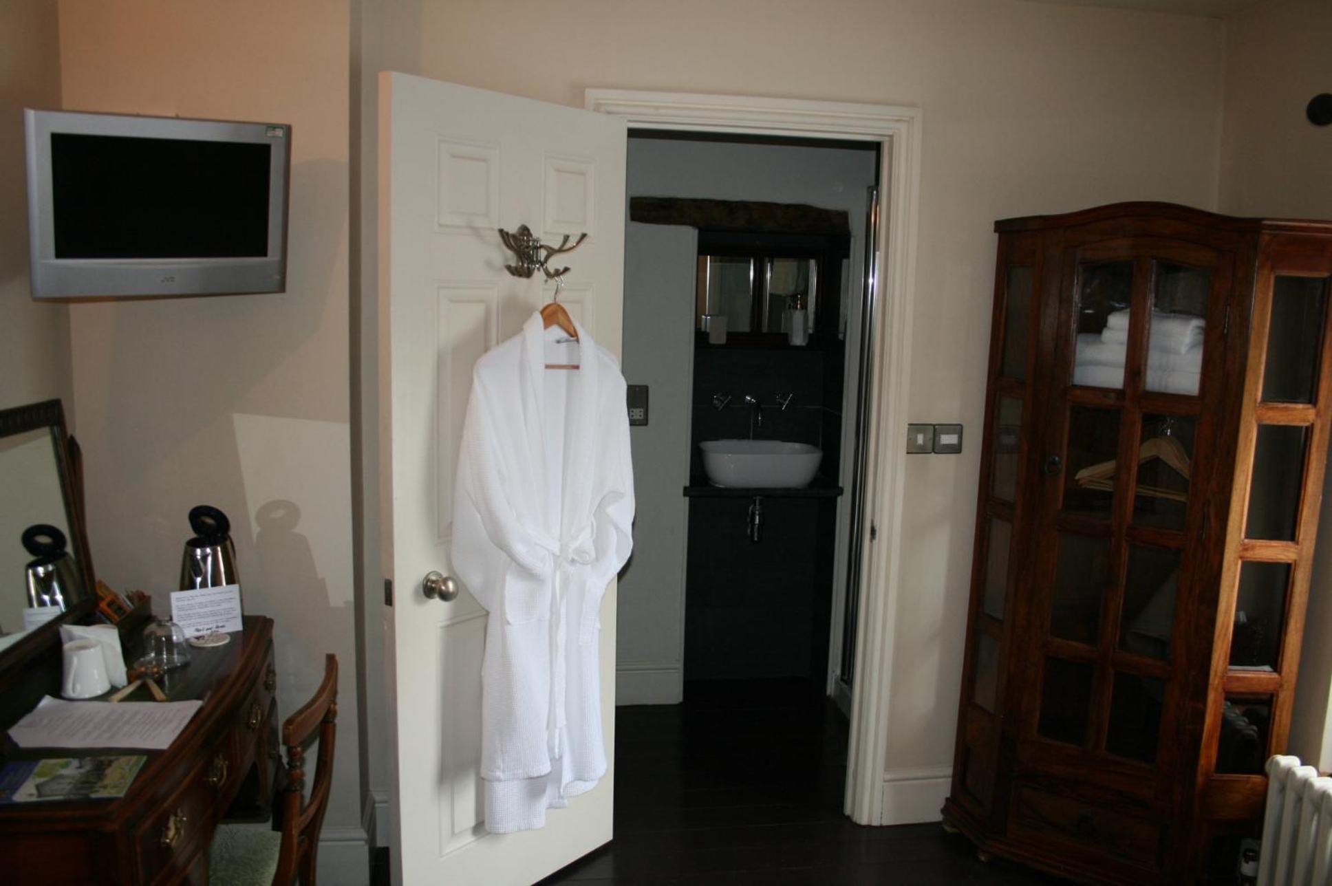 Hotel The New White Lion Llandovery Esterno foto
