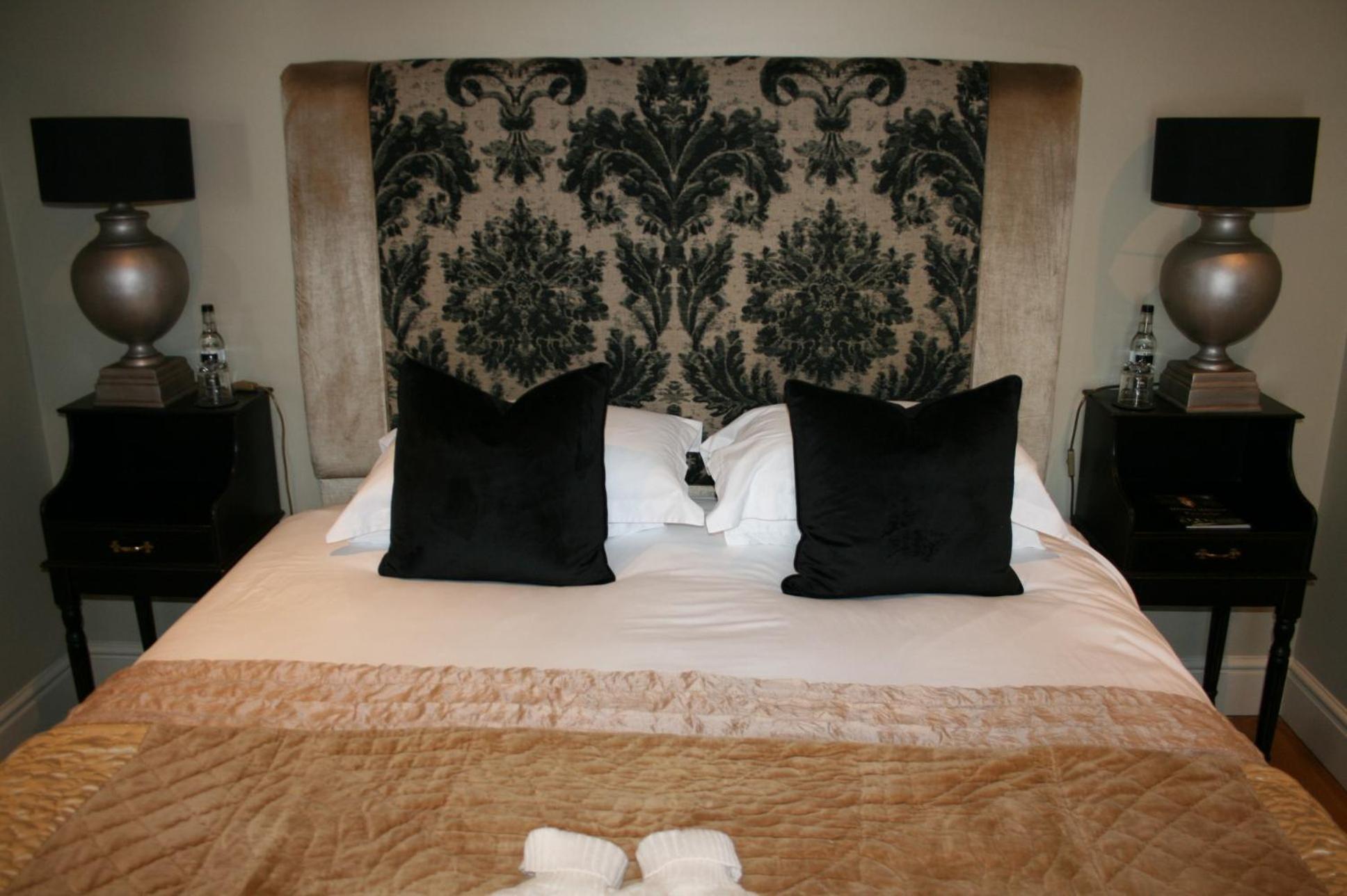 Hotel The New White Lion Llandovery Esterno foto