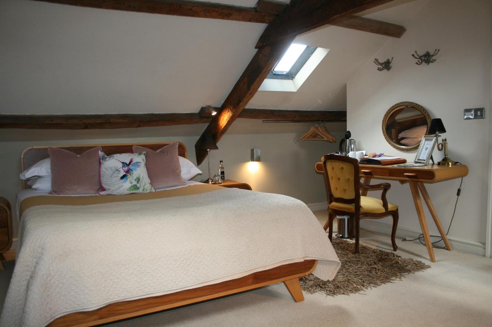 Hotel The New White Lion Llandovery Esterno foto